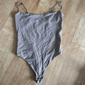 SKIMS FITS EVERYBODY BODYSUIT